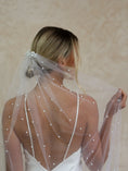 Load image into Gallery viewer, woman wearing hayze bridal veil