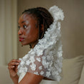 Load image into Gallery viewer, woman wearing hayze bridal hair bow