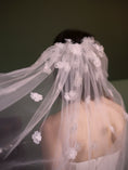 Load image into Gallery viewer, woman wearing hayze bridal primrose veil