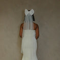 Load image into Gallery viewer, woman wearing hayze bridal scatter hair bow
