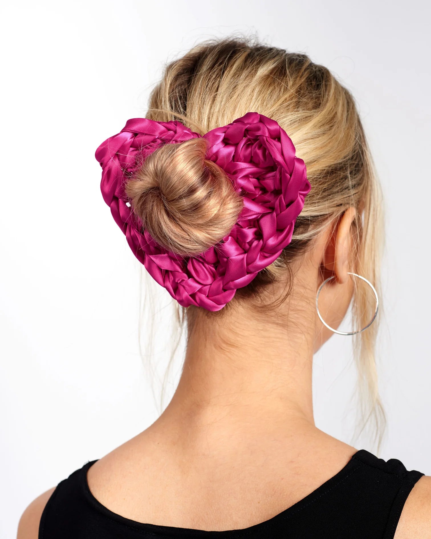 heart scrunchie in pink