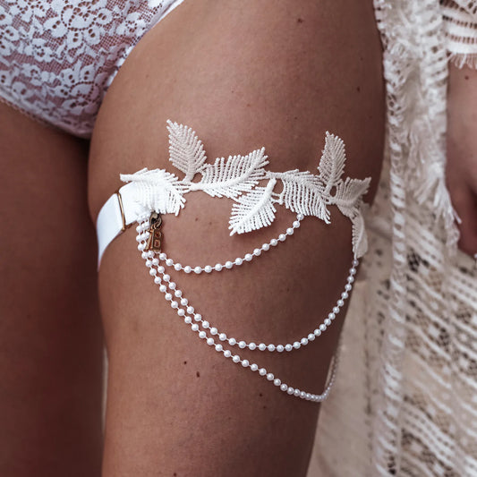 woman wearing hayze bridal garter