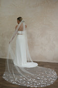 Load image into Gallery viewer, woman wearing hayze bridal veil
