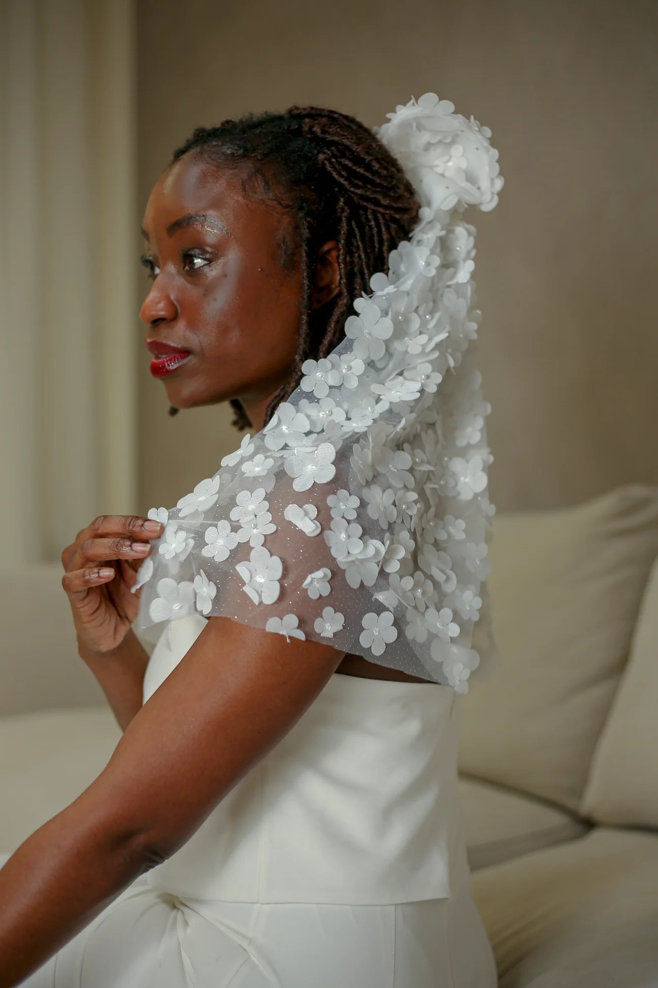 woman wearing hayze bridal hair bow