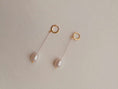 Load image into Gallery viewer, Amarnam pearl bridal earrings
