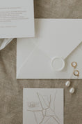 Load image into Gallery viewer, Amarnam pearl bridal earrings

