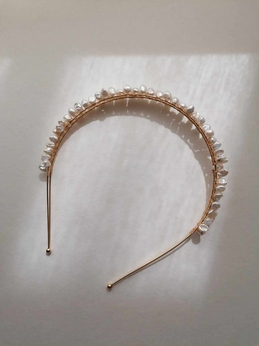 Amarnam pearl bridal headband