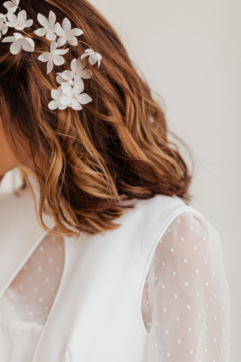 bride wearing Amarnam silk bridal hair pins