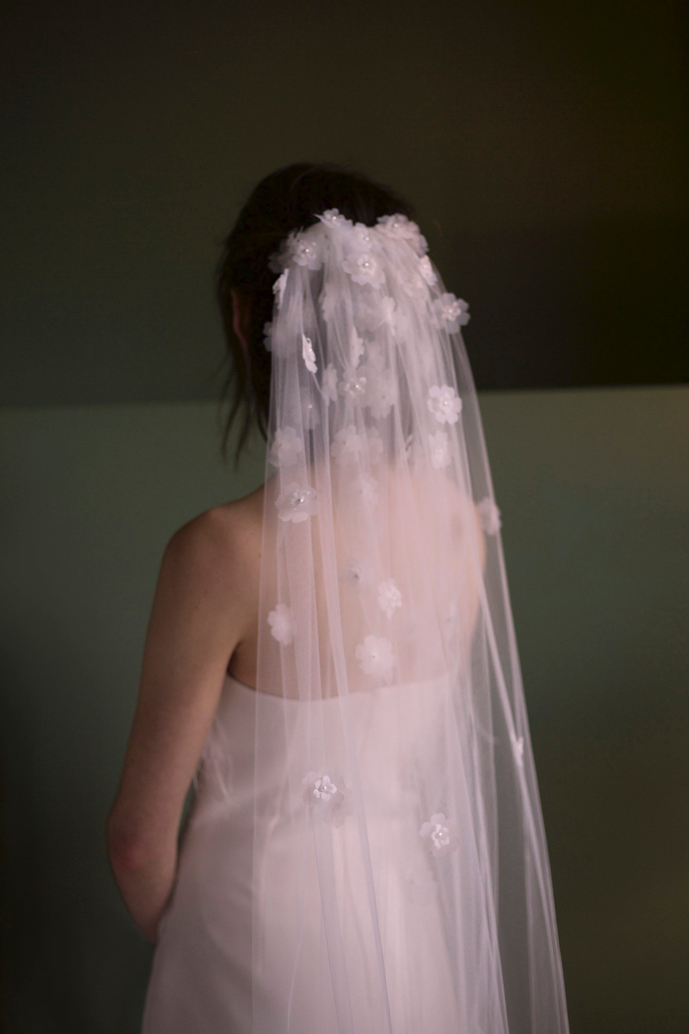 woman wearing hayze bridal veil