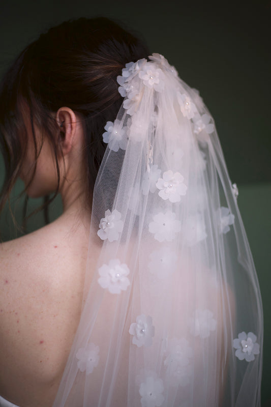 woman wearing hayze bridal veil