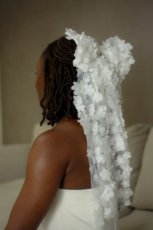 woman wearing hayze bridal hair bow