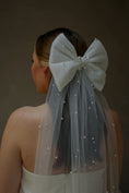 Load image into Gallery viewer, woman wearing hayze bridal Scatter hair bow
