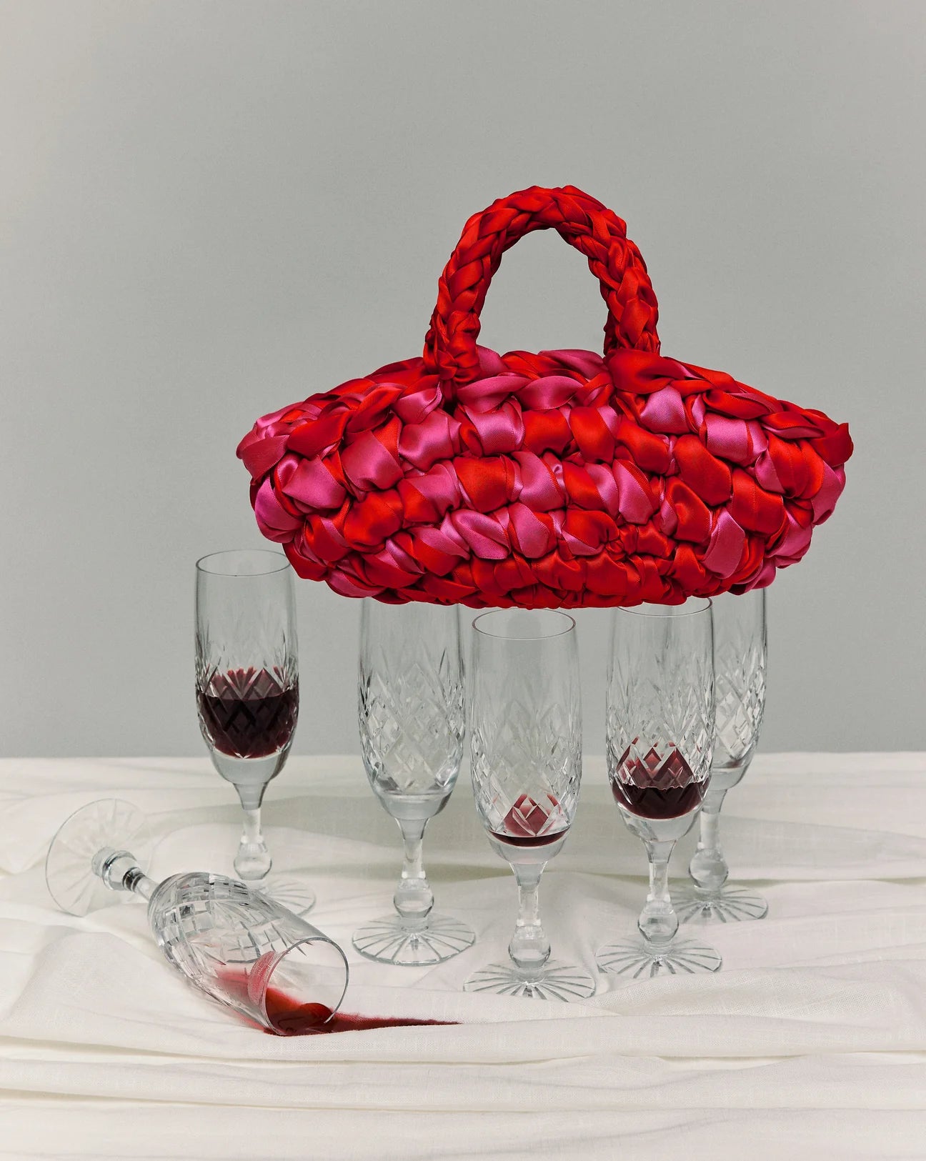 nest handbag in red and pink
