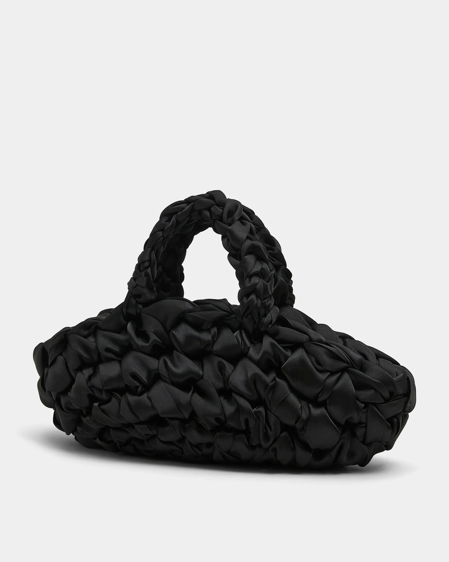nest handbag in black
