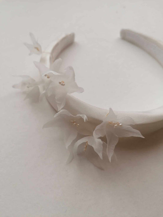 Amarnam silk bridal headband
