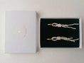 Load image into Gallery viewer, Saturia Pearl Earrings
