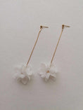 Load image into Gallery viewer, Amarnam silk bridal earrings
