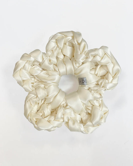 flower scrunchie in white