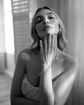 Load image into Gallery viewer, Artemis Bridal Headband
