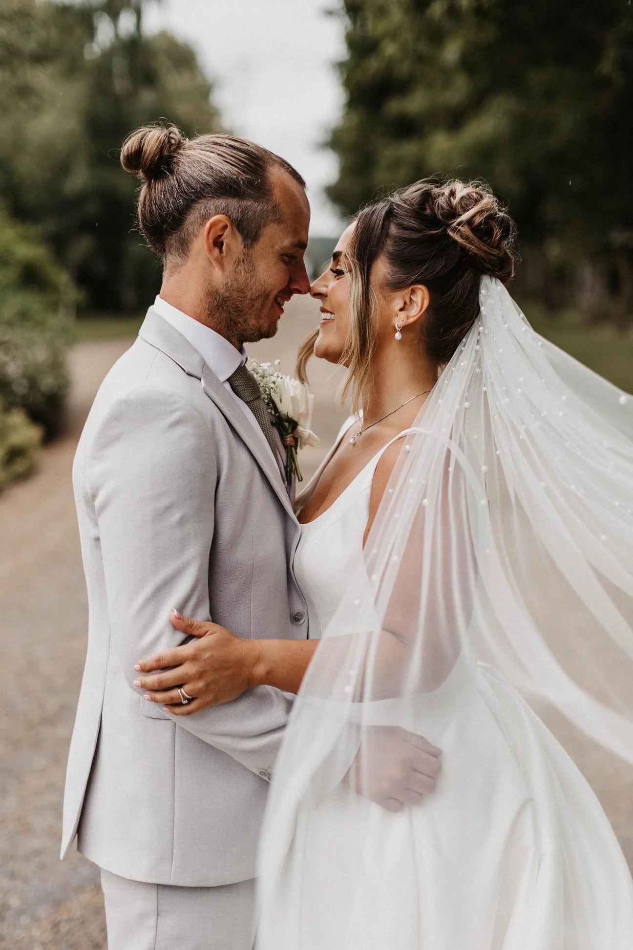 woman wearing hayze bridal veil