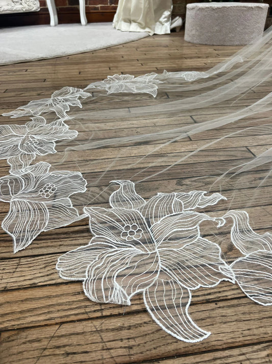 hayze bridal veil