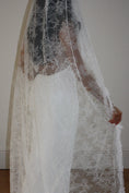 Load image into Gallery viewer, Chantilly Lace Veil
