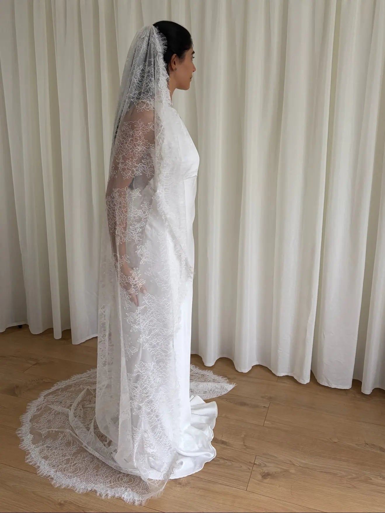 Chantilly Lace Veil