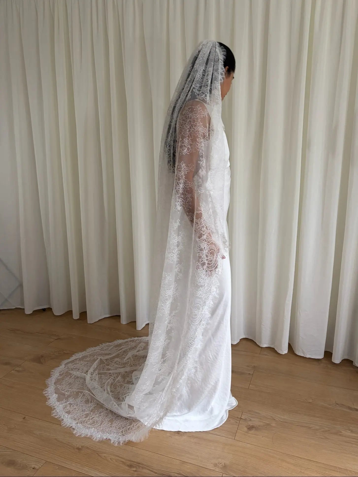 Chantilly Lace Veil